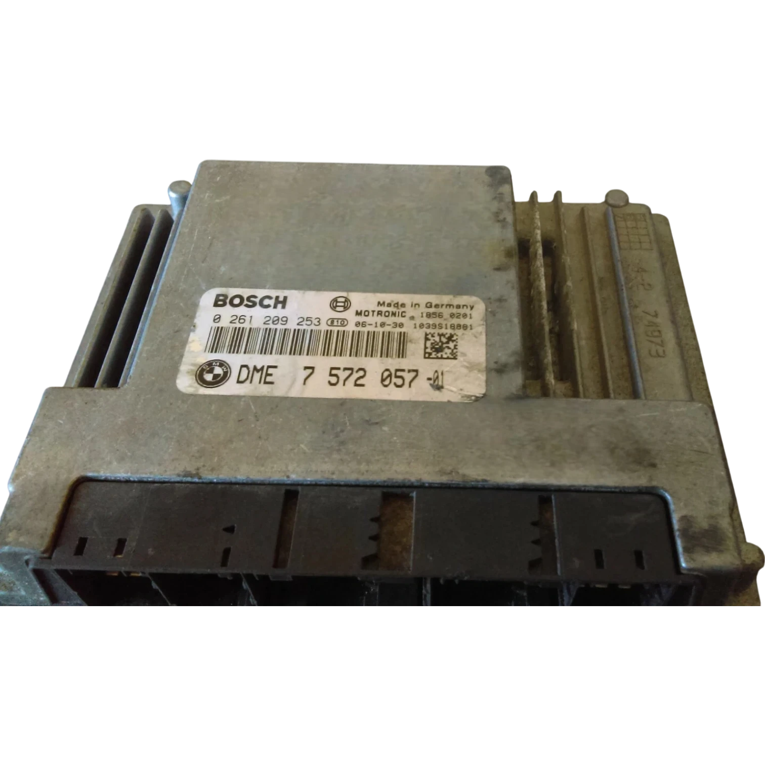 HỘP ĐIỀU KHIỂN ĐỘNG CƠ ECU ECM BMW X5 4.8L V8  HỘP ĐIỀU KHIỂN ĐỘNG CƠ ECU ECM BMW X5 4.8L V8 Mã phụ tùng ECU ECMDME7508292 , DME7531848 , DME7519592 , DME7541459 , DME7512354 , DME7506366 DME7610081 , DME7565300 , DME7552310  , DME7550688 , DME7640005  DME7549700 , DME7523523 , DME7572057Bosch ECU ECMBMW X5 4.8L V80261209253, 0 261 209 253DME7572057, DME 7 572 057