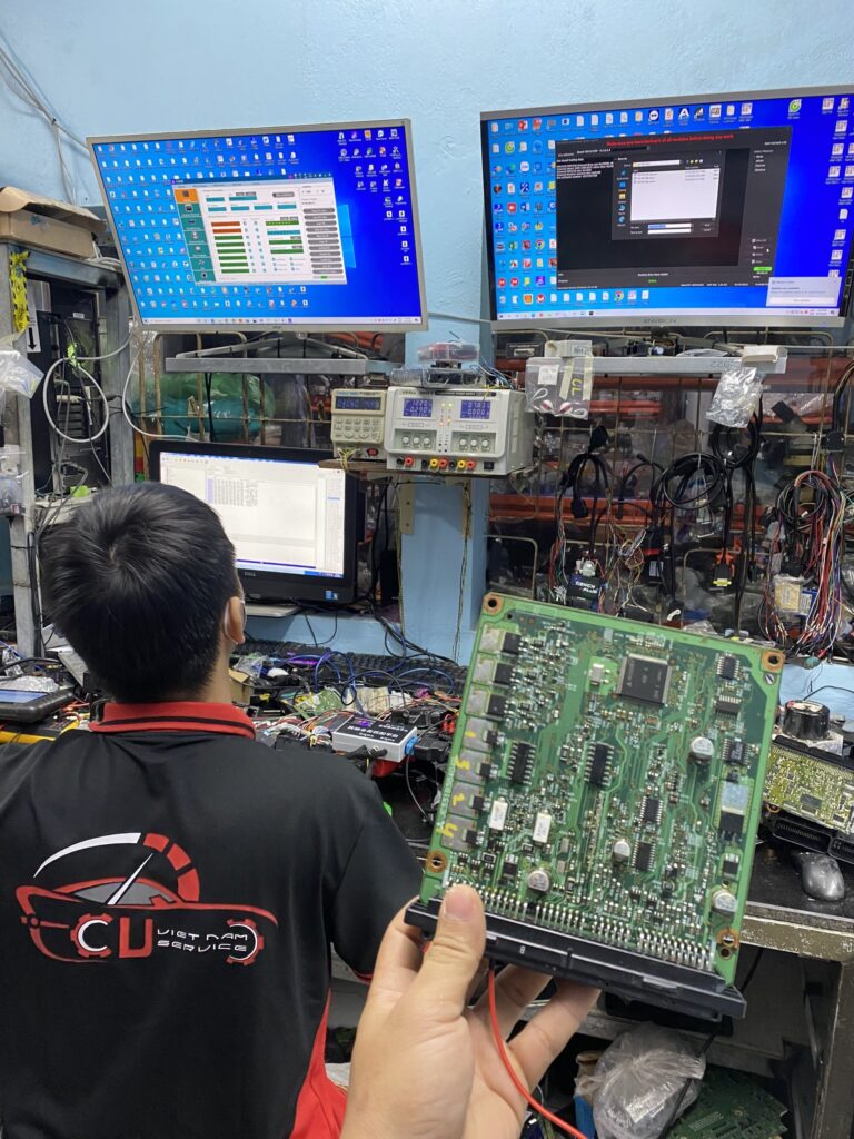 GARAGE CHUYÊN SỬA CHỮA HỘP ĐIỀU KHIỂN ĐỘNG CƠ ECU FORD- VES WORKSHOP