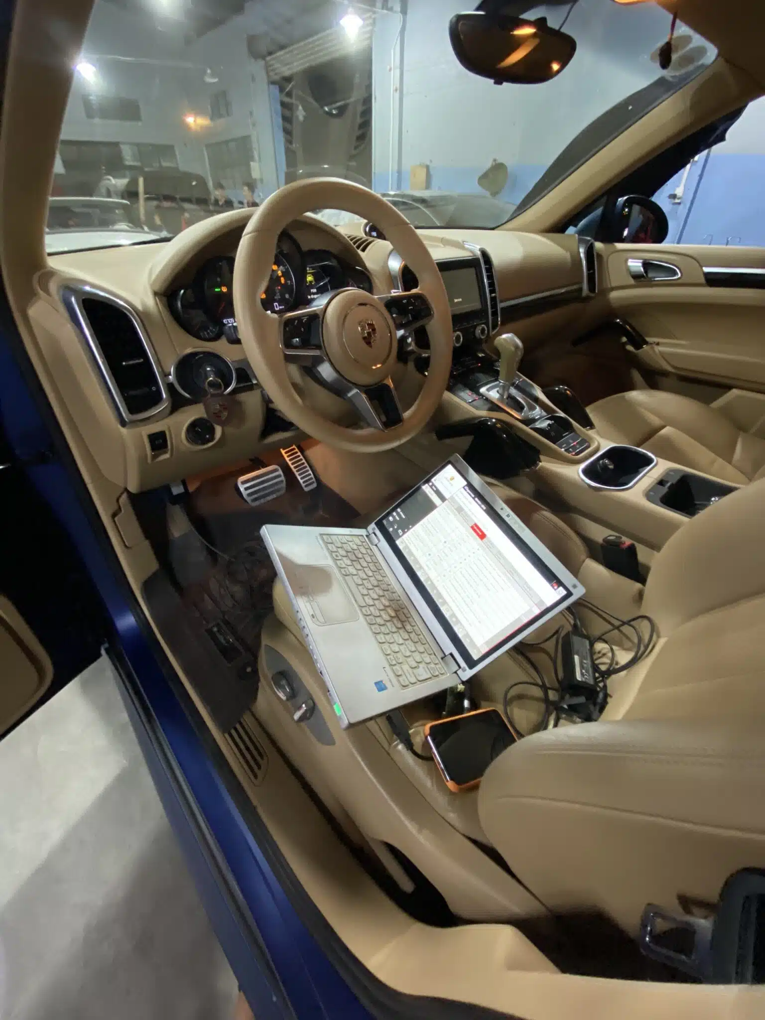 GARAGE CHUYÊN SỬA CHỮA HỘP ECU PORSCHE-AUDI-VOLKSWAGEN GARAGE CHUYÊN SỬA CHỮA HỘP ECU PORSCHE-AUDI-VOLKSWAGEN