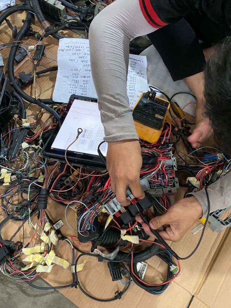 DỊCH VỤ SỬA CHỮA - TUNING/REMAP Sửa chữa hộp động cơ ECU Vinfast