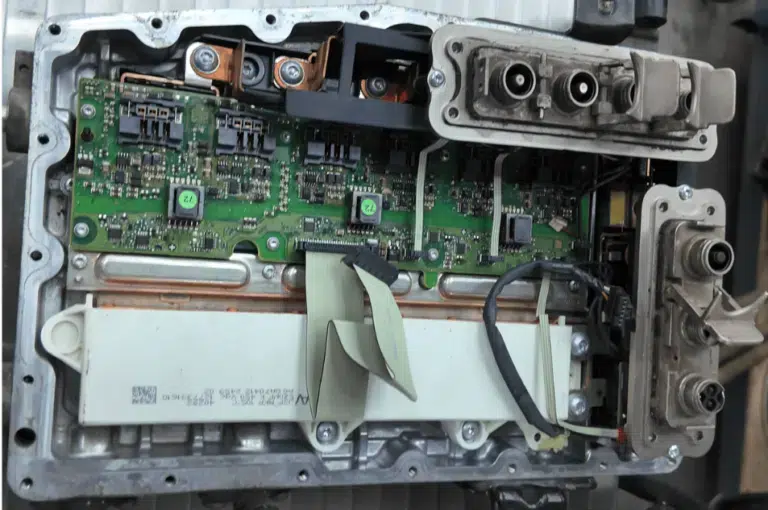 Làm sao để sửa được ECU ô tô? - 1 Sửa hộp ECU tại Đồng Nai - VIETNAM ECU SERVICE Làm sao để sửa được ECU ô tô? - 1 Sửa hộp ECU tại Đồng Nai - VIETNAM ECU SERVICE