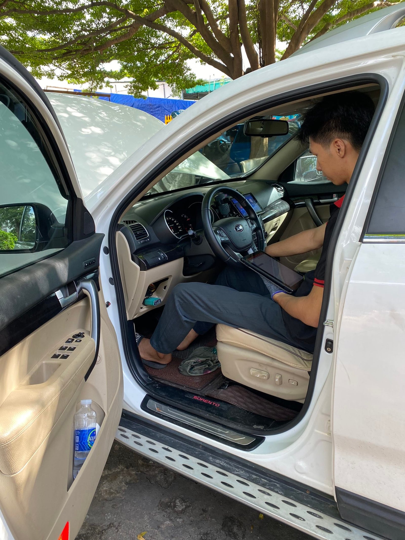 SỬA HỘP ECU KIA SORENTO - VES WORKSHOP Sửa hộp ECU KIA Sorento
