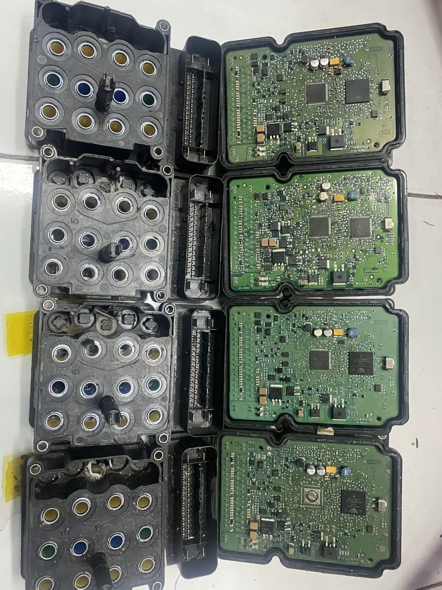 MỘT SỐ NGUYÊN NHÂN LIÊN QUAN TỚI HỘP ECU TRÊN DÒNG XE HYUNDAI-KIA ƯU ĐÃI KHI SỬ DỤNG DỊCH VỤ SỬA CHỮA ECU HYUNDAI-KIA TẠI VES VIETNAM ECU SERVICE
