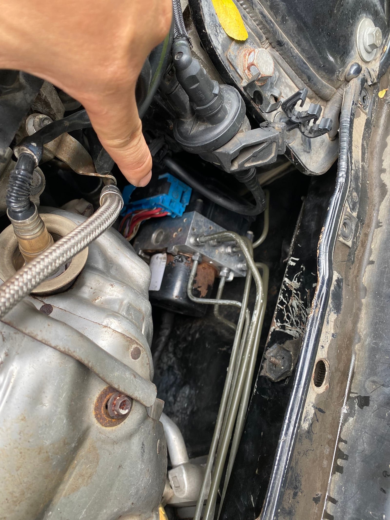 CHUYÊN SỬA HỘP ĐIỀU KHIỂN ABS XE RENAULT - VES VIETNAM ECU SERVICE Sửa hộp điều khiển ABS Xe Renault