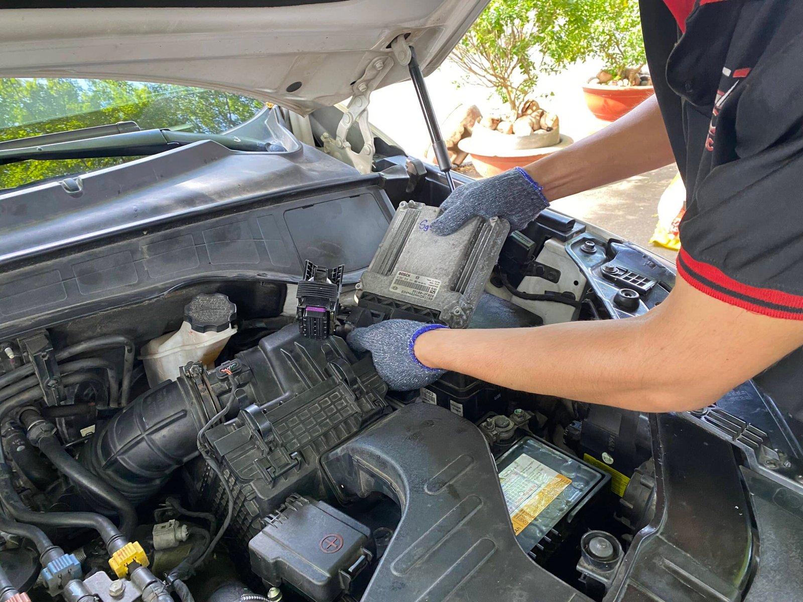 SỬA HỘP ECU KIA SORENTO - VES WORKSHOP Sửa hộp ECU KIA Sorento