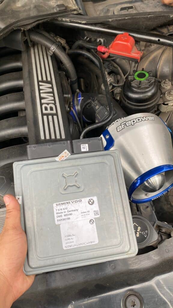 GARAGE VES CHUYÊN SỬA CHỮA HỘP ECU MSV80 BMW GARAGE VES CHUYÊN SỬA CHỮA HỘP ECU MSV80 BMW