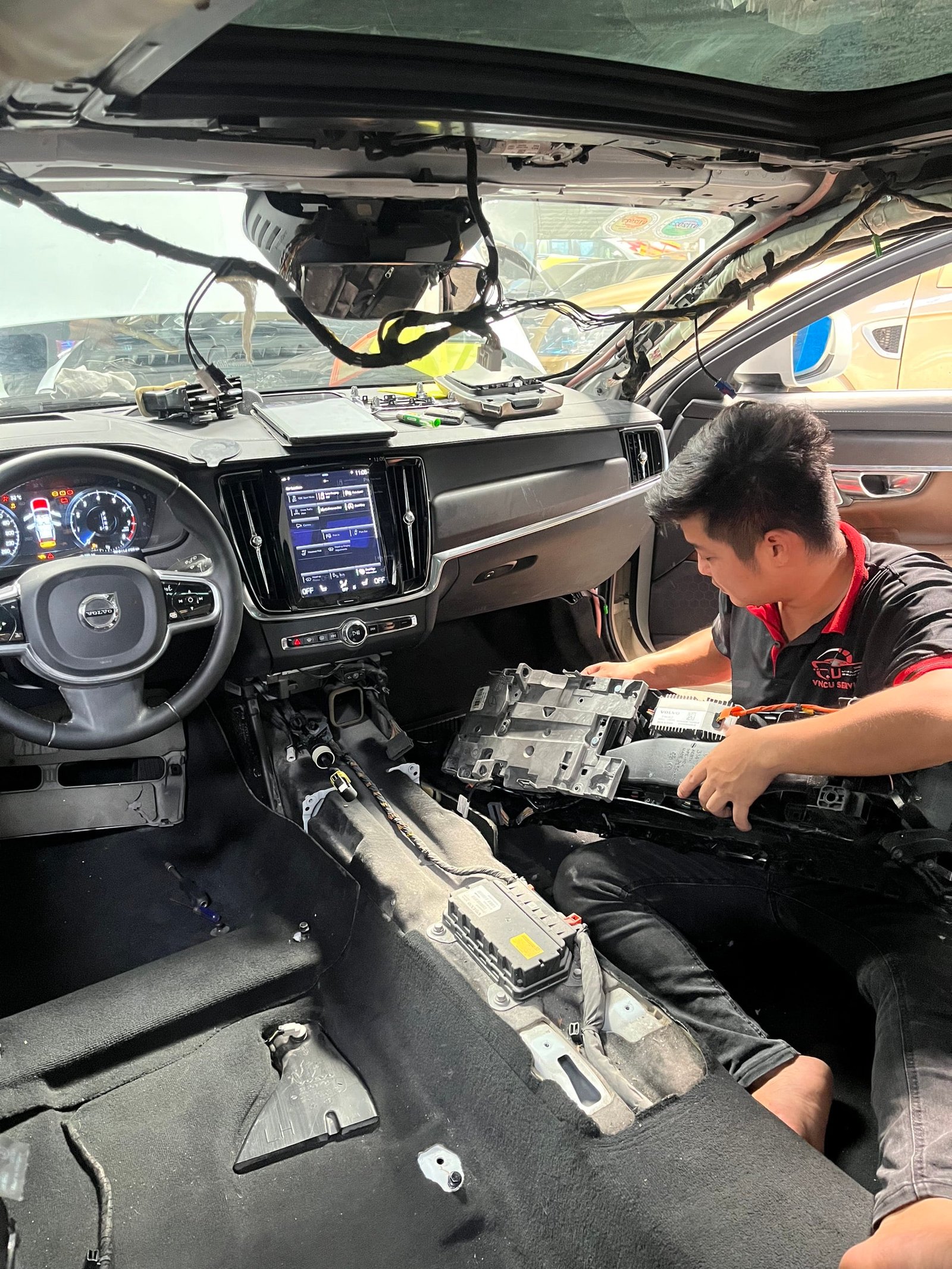 ves vietnam ecu service GARAGE VES CHUYÊN SỬA CHỮA XE VOLVO TẠI HỒ CHÍ MINH