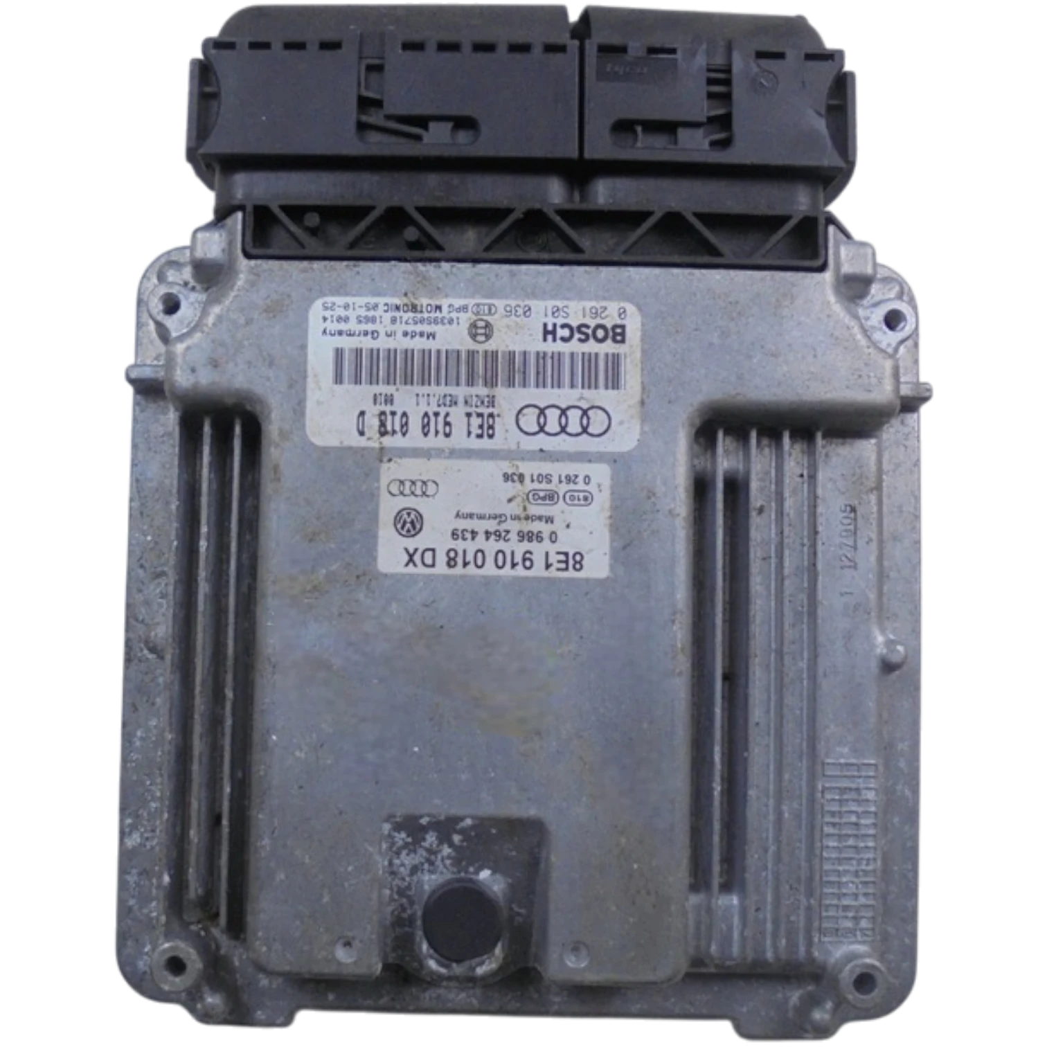 HỘP ĐIỀU KHIỂN ĐỘNG CƠ ECU ECM AUDI A4 A6 HỘP ĐIỀU KHIỂN ĐỘNG CƠ ECU ECM AUDI A4 A6Mã phụ tùng ECU ECM:
8E1 910 018 DBosch ECU ECMAUDI A4 A68E1910018D , 8E1 910 018 D0261S01036 , 0 261 S01 036MED7.1.1