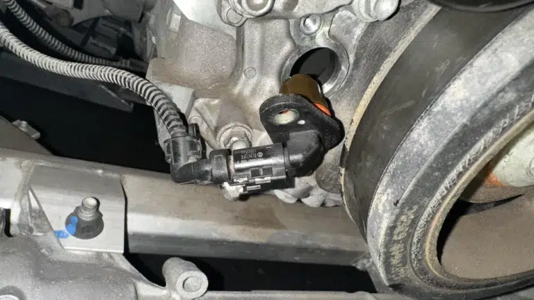 7 DẤU HIỆU HƯ HỎNG CẢM BIẾN TRỤC KHUỶU TRÊN Ô TÔ