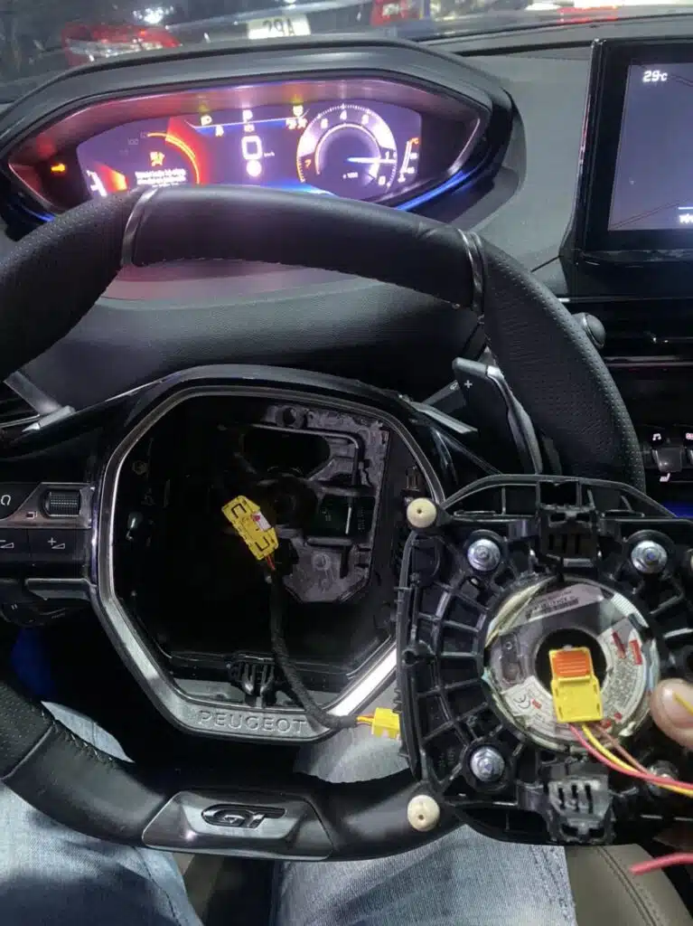 TÚI KHÍ (AIRBAG) VÀ NHỮNG ĐIỀU NÊN BIẾT