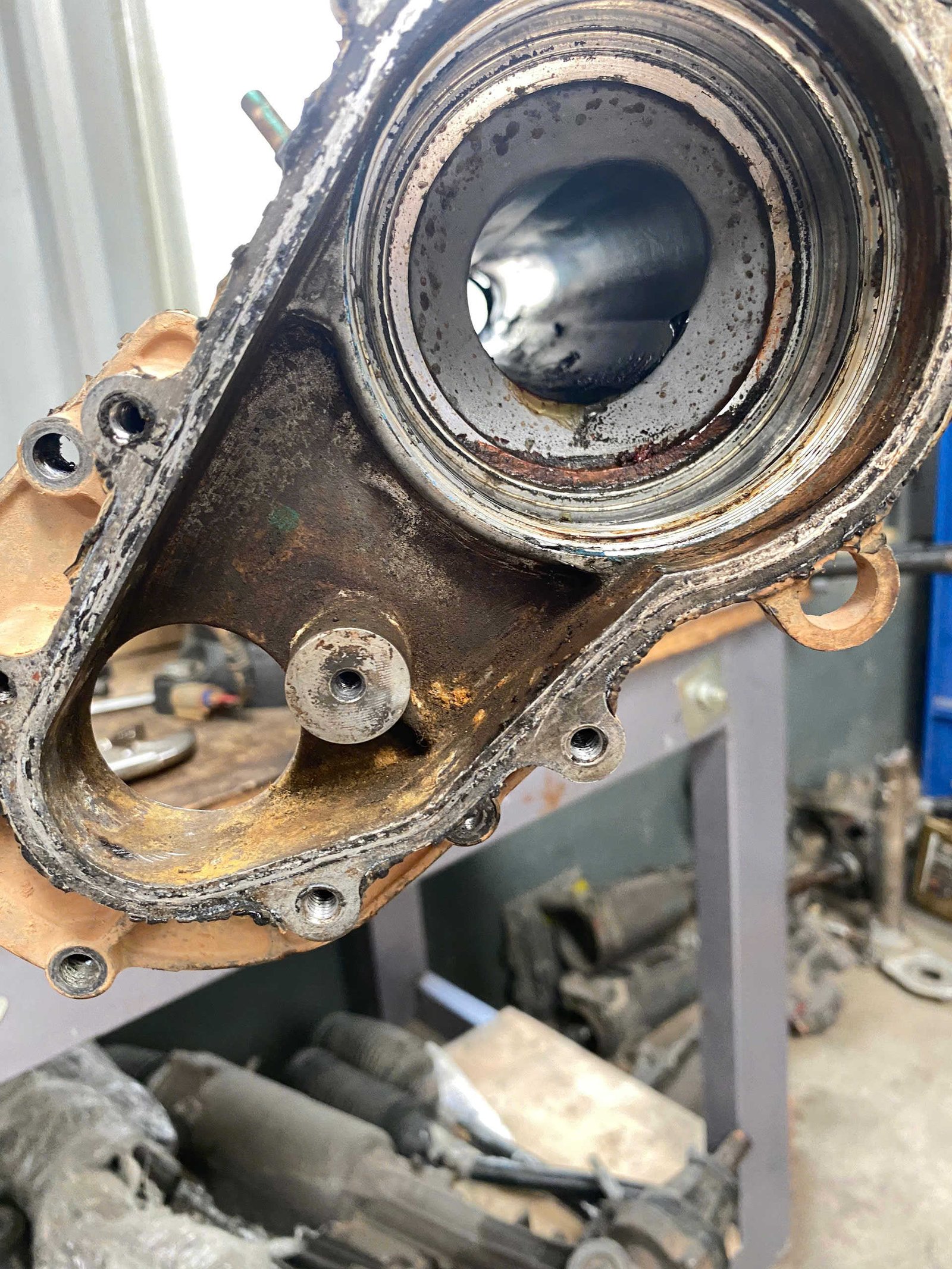 SỬA CHỮA THƯỚC LÁI ĐIỆN FORD EVEREST TẠI VES WORKSHOP Dịch Vụ Sửa Chữa Thước Lái Điện Ford Everest Tại Ves Workshop – Giải Pháp An Toàn Và Chuyên Nghiệp