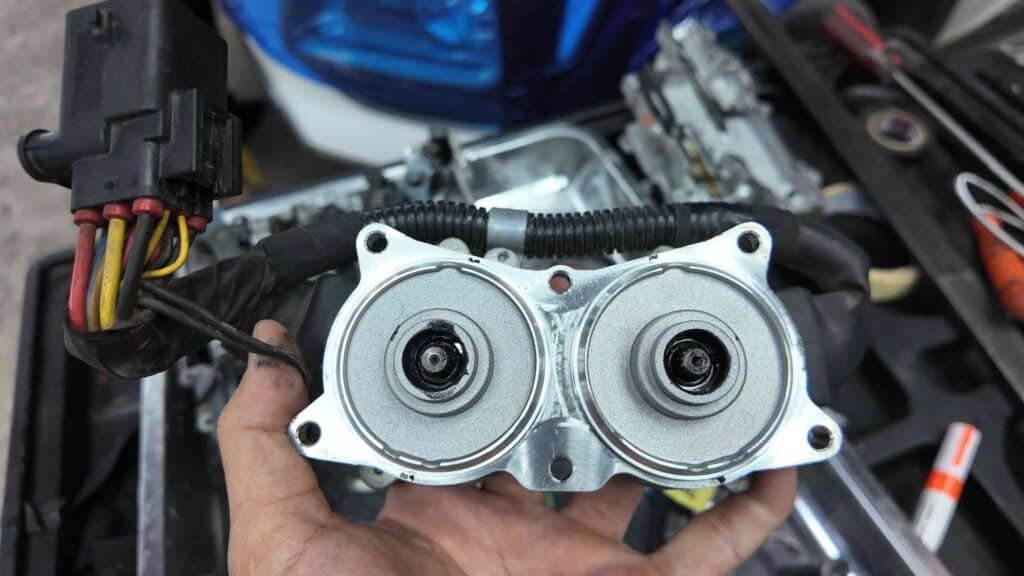 SỬA CHỮA BỘ ĐIỀU KHIỂN LY HỢP KÉP DCT HYUNDAI KONA 2020 - VES WORKSHOP Chuyên Sửa Chữa Bộ Điều Khiển Ly Hợp Kép DCT Hyundai Kona 2020 Chuẩn Xác - Ves Workshop