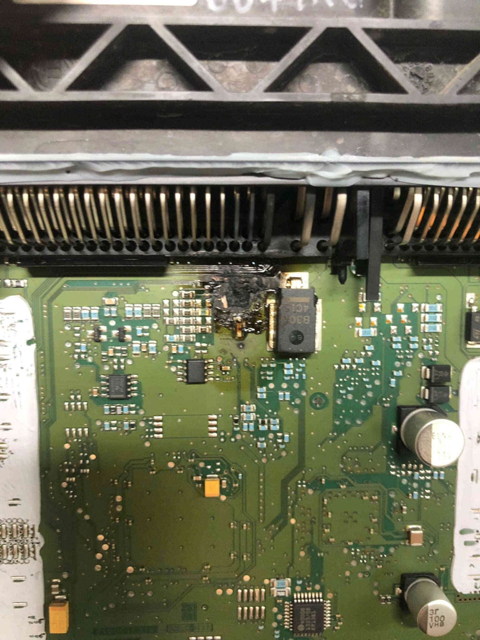 Sửa chữa ECU Hyundai: Nên sửa hay thay mới? Sửa chữa ECU Hyundai: Nên sửa hay thay mới?