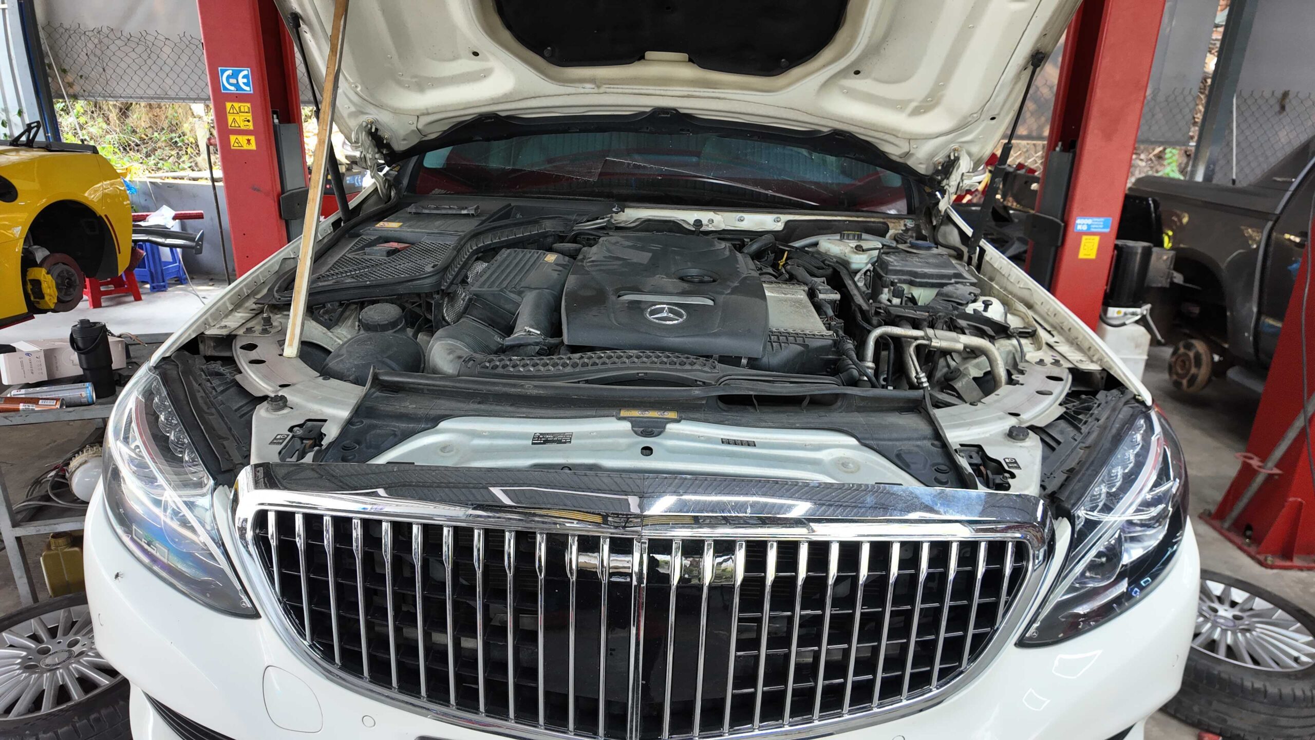 Mercedes-Benz C250 – Khi Vẻ Ngoài Đẳng Cấp Cần Đi Kèm Một Hệ Gầm Vững Chắc