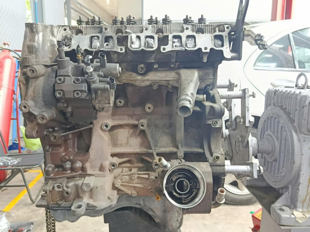 DỊCH VỤ SỬA CHỮA - TUNING/REMAP Đại Tu Động Cơ Mazda BT50 Chuyên Sâu Tại Ves Workshop - Khôi Phục Sức Mạnh Nguyên Bản Cho Xe Bạn