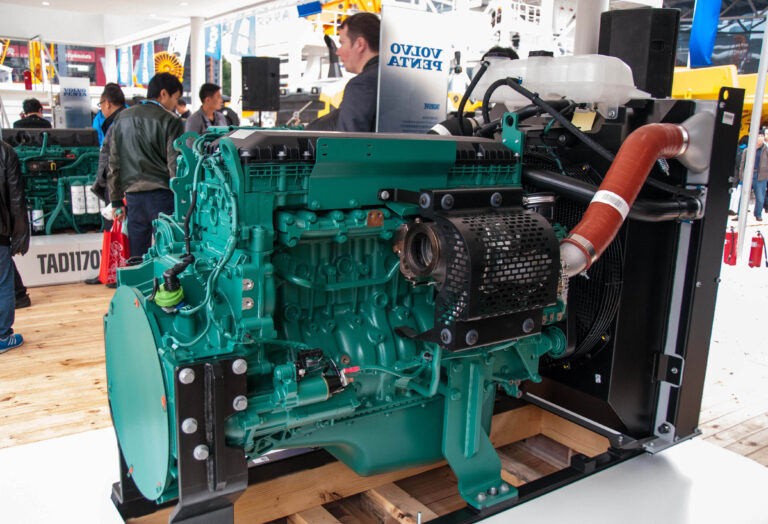 Sửa Chữa Lỗi Khí Thải Động Cơ Volvo Penta Công Nghiệp Chuyên Nghiệp Tại Ves Workshop - Giải Pháp Tối Ưu Hóa Hệ Thống Khí Thải Cho Thiết Bị Công Nghiệp