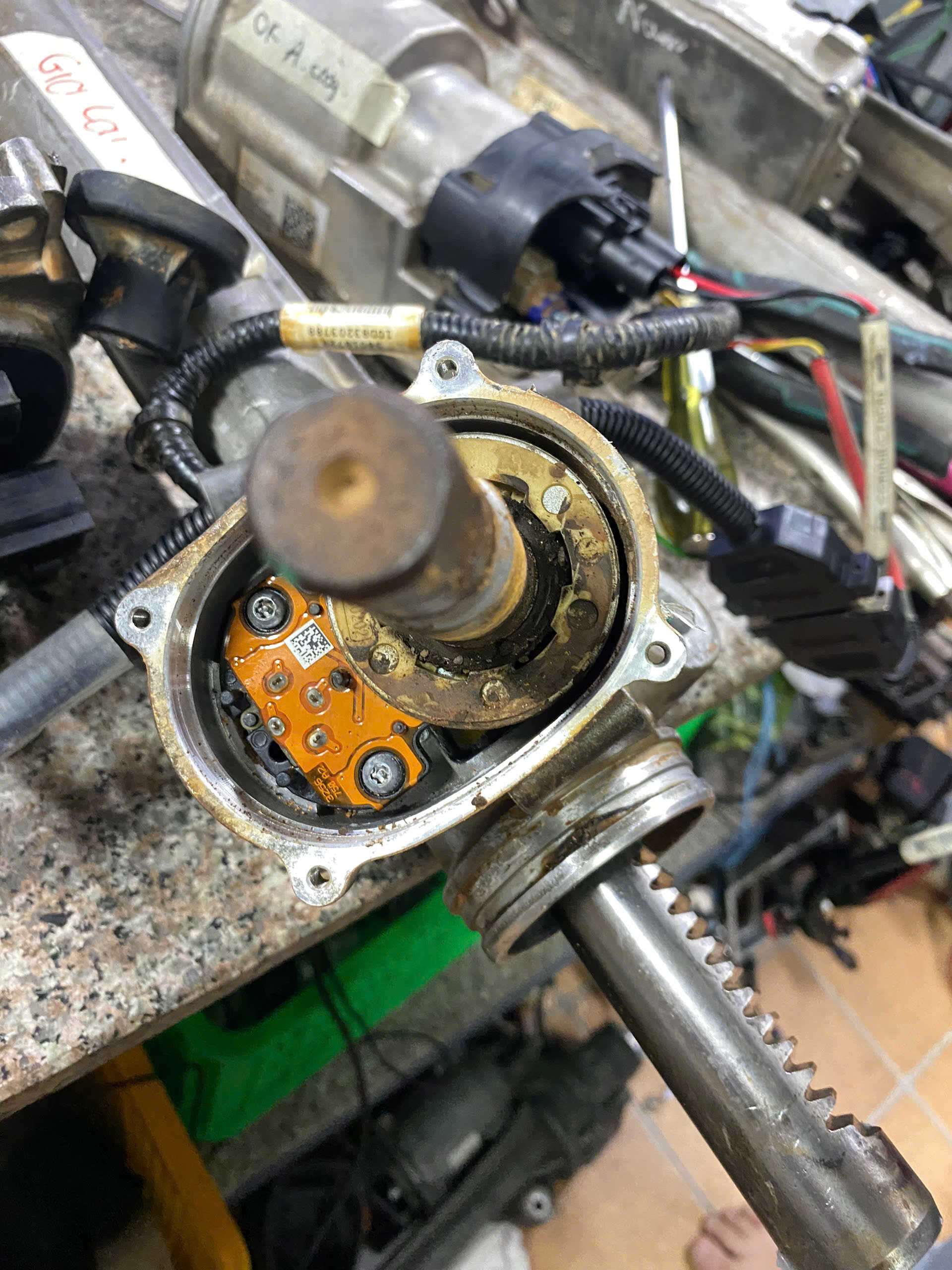 Câu hỏi thường gặp về sửa chữa & calibration cảm biến mô men xoắn thước lái điện Ford