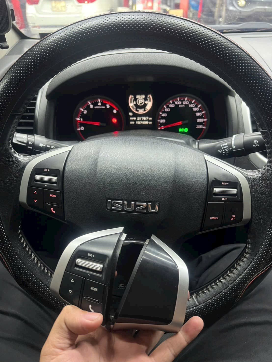 Các loại cruise control và tính năng liên quan Các loại cruise control và tính năng liên quan